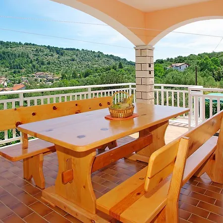 Apartment Julija Vela Luka