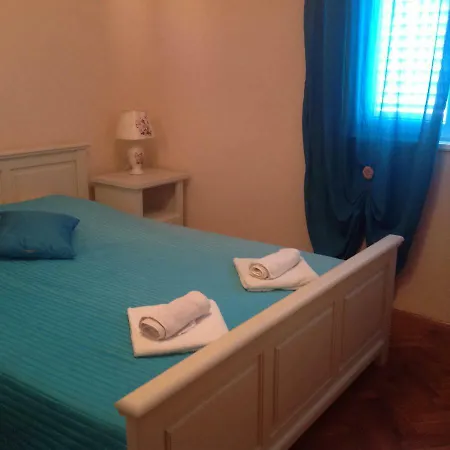Julija Apartment